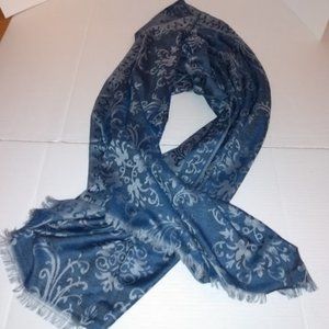 Modern Expressions: Black& gray scarf